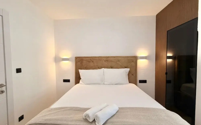 Lunamare Apartments