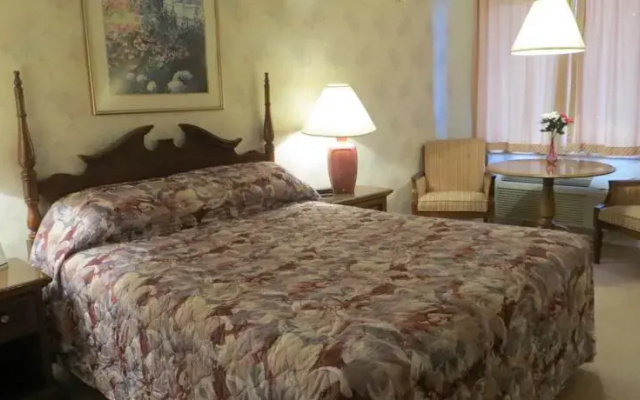 Churchills North Country Lodge LLC