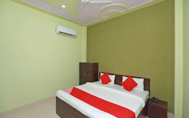 OYO 37470 The Mohan Grand