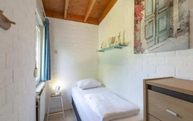 Modern Bungalow Close to the Beach