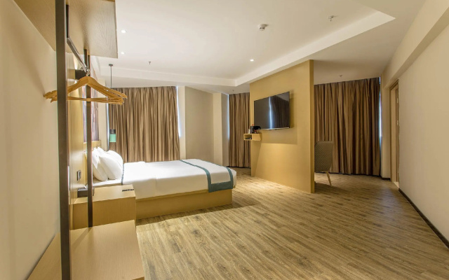 City Comfort Inn Liuzhou Liucheng People Square