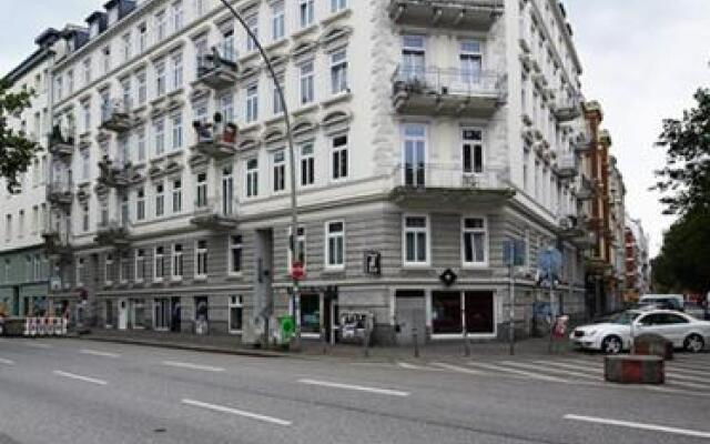 Отель Gaestezimmer auf St. Pauli Германия, Гамбург - отзывы, цены и фото номеров - забронировать отель Gaestezimmer auf St. Pauli онлайн вид на фасад