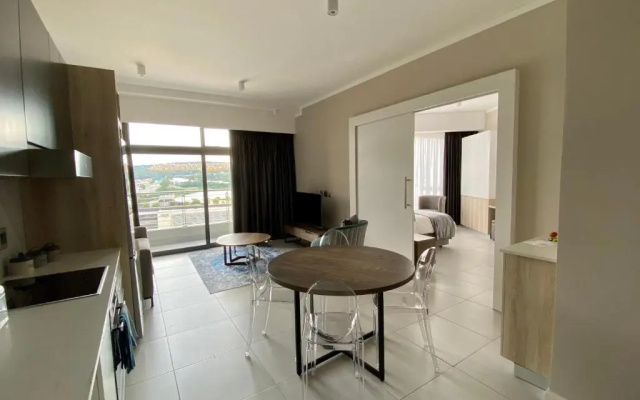 Menlyn Maine Residence 11th Floor Apartment
