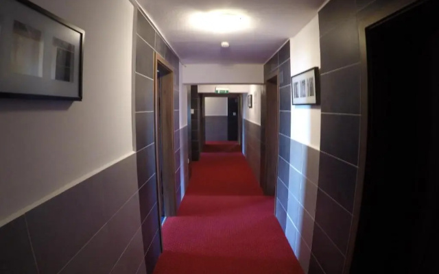 Alpenrose Sport Hotel