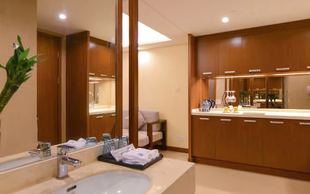 Yuhai Bay Sea View Vacation Hotel