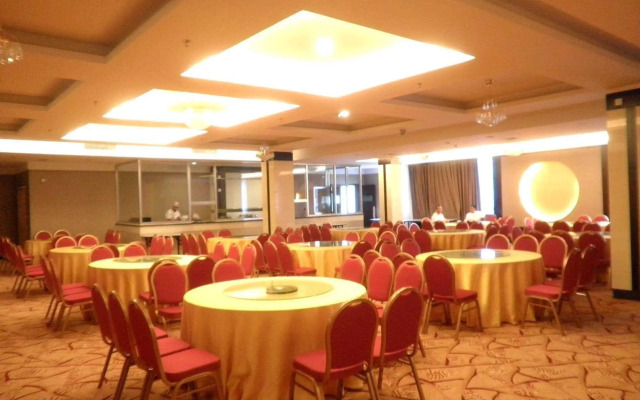 Golden Dragonball Hotel