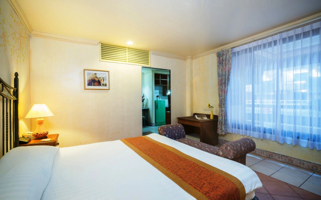 Horseshoe Point Resort