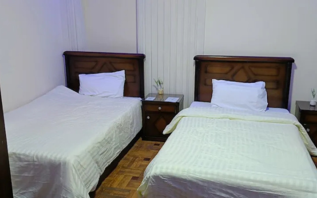 Luna Hotel