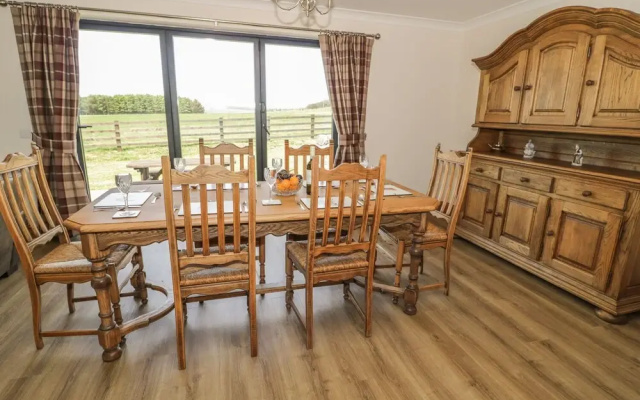 Rede River Cottage