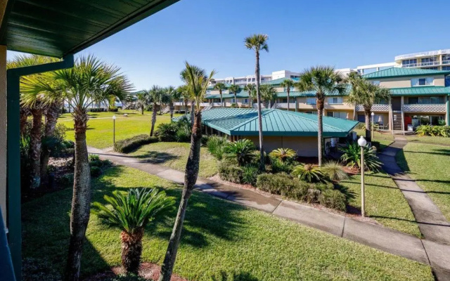 Seaspray Condos 106D