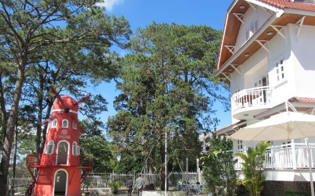 Отель Hoang Anh - Dat Xanh Dalat Resort Вьетнам, Далат - отзывы, цены и фото номеров - забронировать отель Hoang Anh - Dat Xanh Dalat Resort онлайн вид на фасад
