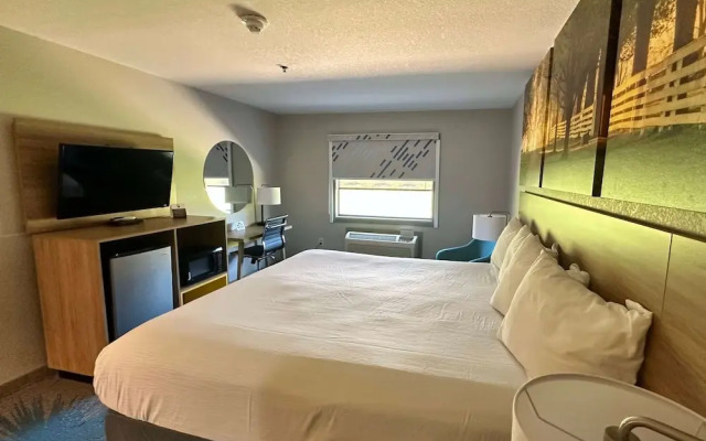 Days Inn And Suites Wynne
