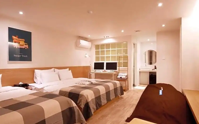 Vins 70 Hotel
