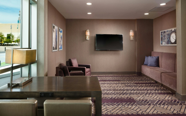 Embassy Suites by Hilton Charlotte Uptown