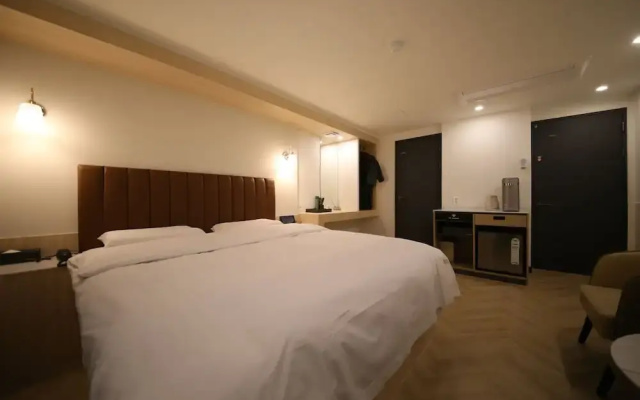 25 Hotel