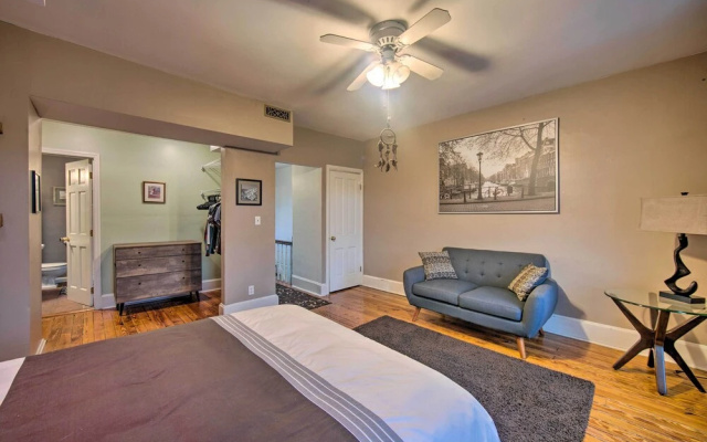 Harrisburg Retreat w/ Deck, Balcony & Grill!