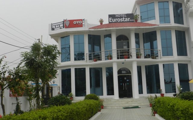 Отель EuroStar Inn Индия, Кхаджурахо - отзывы, цены и фото номеров - забронировать отель EuroStar Inn онлайн вид на фасад