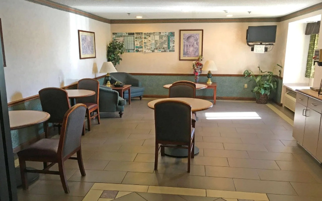 Americas Best Inn - Birmingham