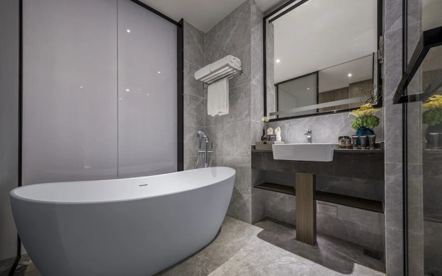 Grand Barony Hotel
