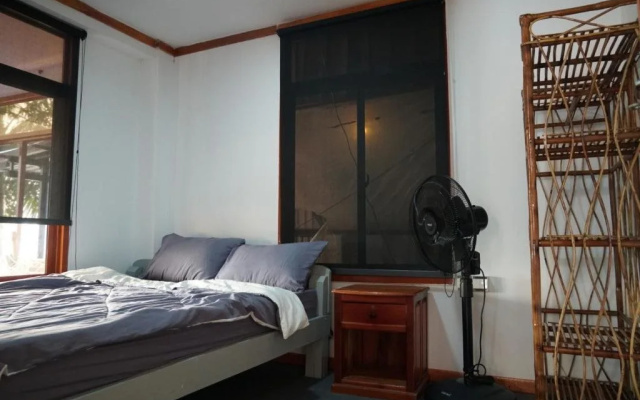 White Rose Guesthouse