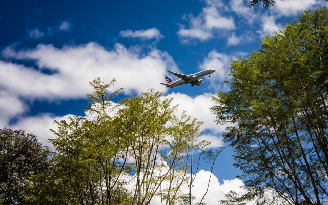 Hosteria Airport Garden 1