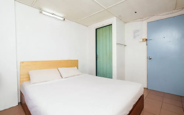 Gold Star Hotel