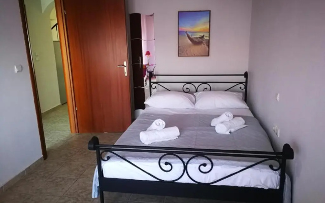 Dimitra Boutique Apartments 1