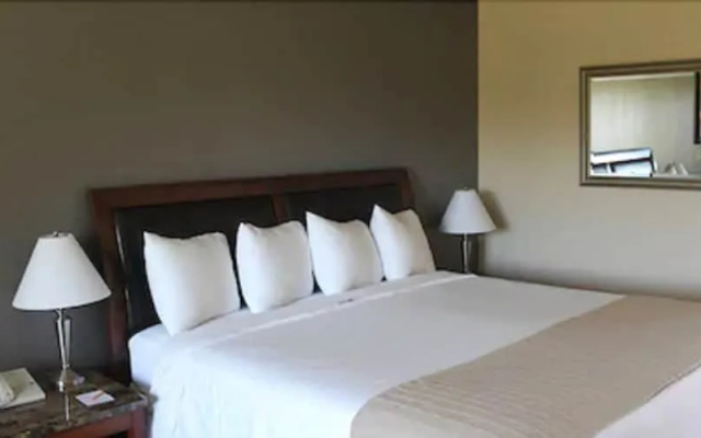 Oak Ridge Inn
