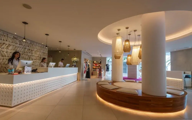 One Ibiza Suites