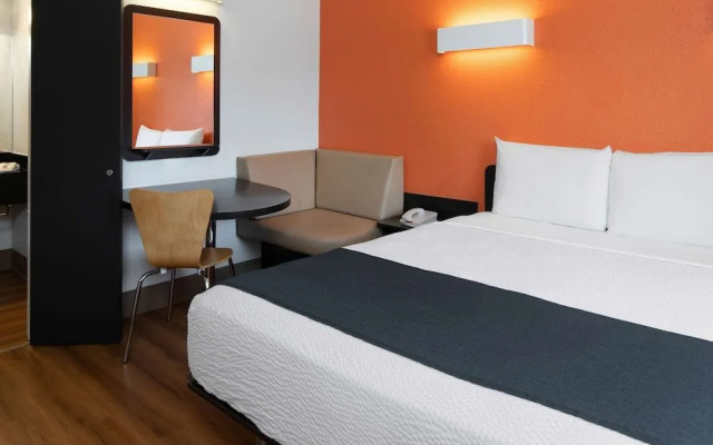 Studio 6 Suites Carpinteria, CA–Santa Barbara - South