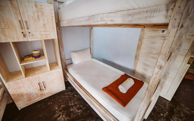 Lemon Hostel