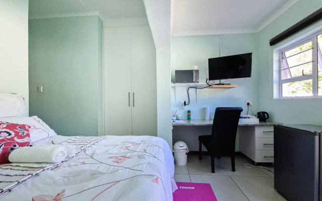 H G Deluxe Room