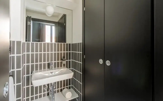 Bright Studio With gym and Coworking, Milan