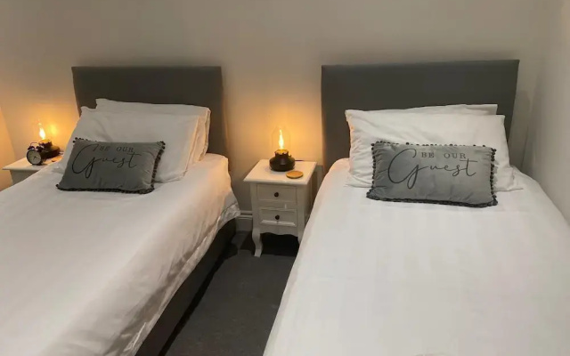 Cozy Coastal Retreat in Bournemouth