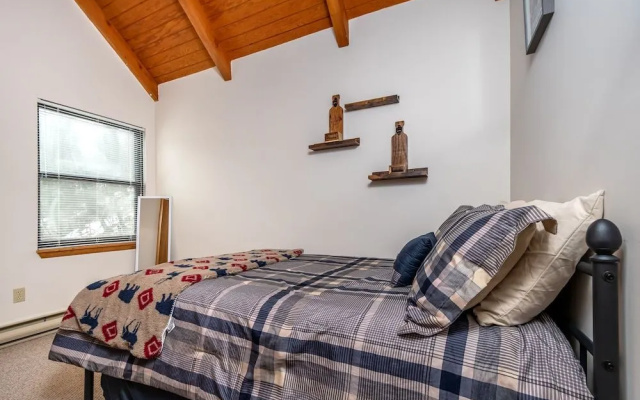 Mountain Ridge Nest