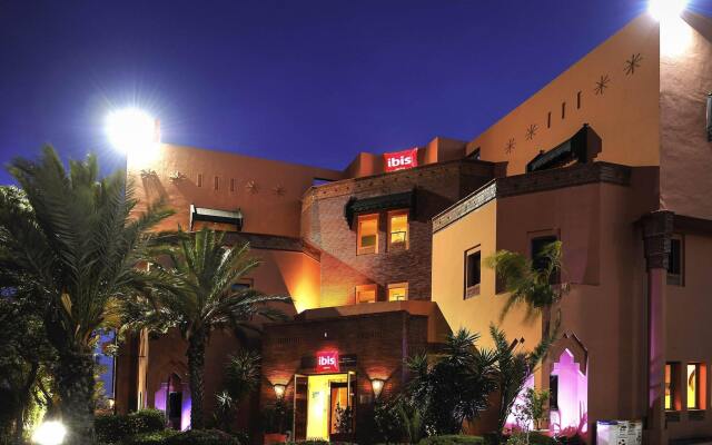 ibis Marrakech Palmeraie Hotel вид на фасад