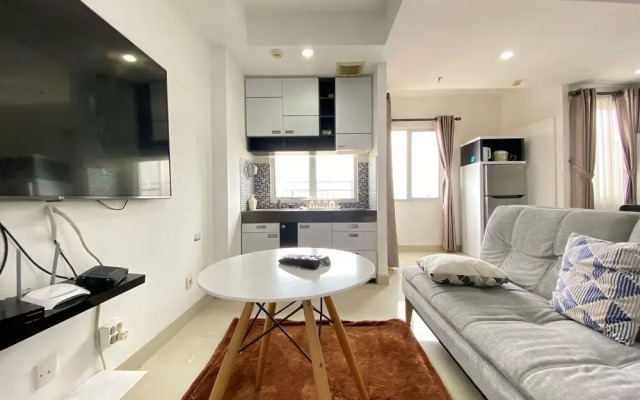 Exclusive Spacious Studio Room Sudirman Suites Bandung Apartment
