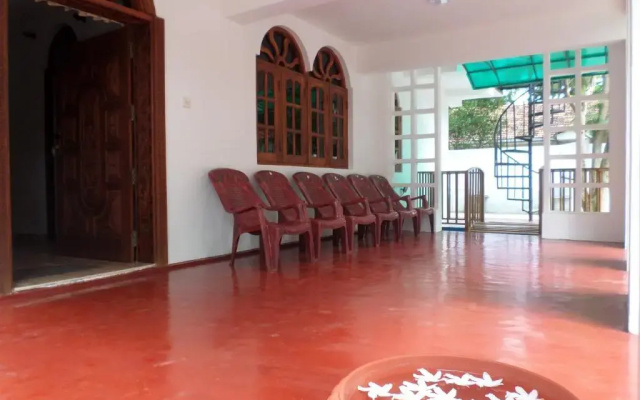Mayura Rest Inn