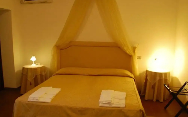 Villa by Lake Trasimeno With Scenic Views