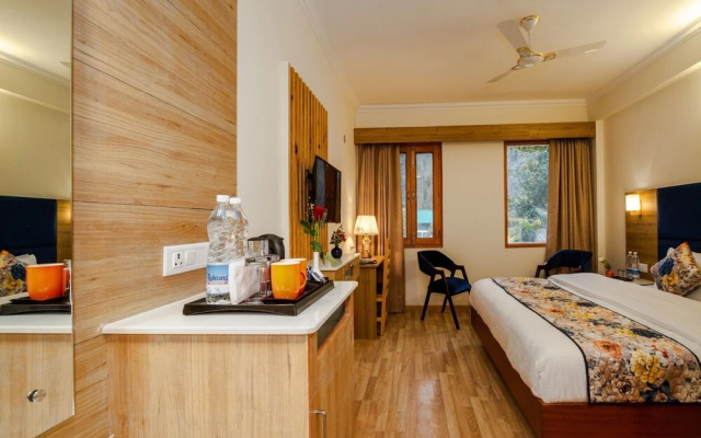 Anand Vardhan Resorts
