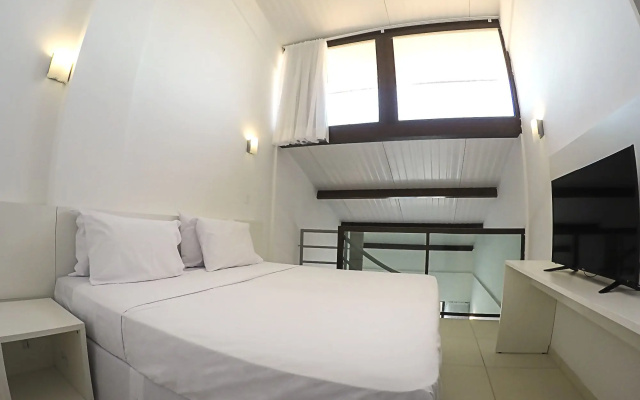 Laguna Suites