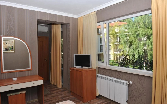 Hotel Edia
