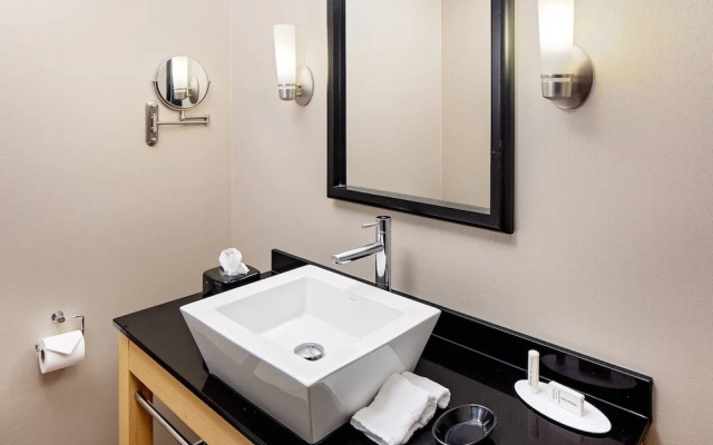 Cambria Suites
