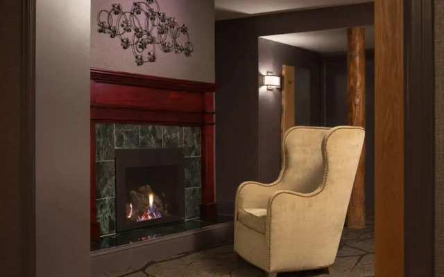 Shore Lodge