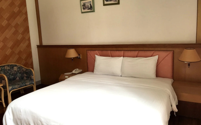 Long Shan Hotel