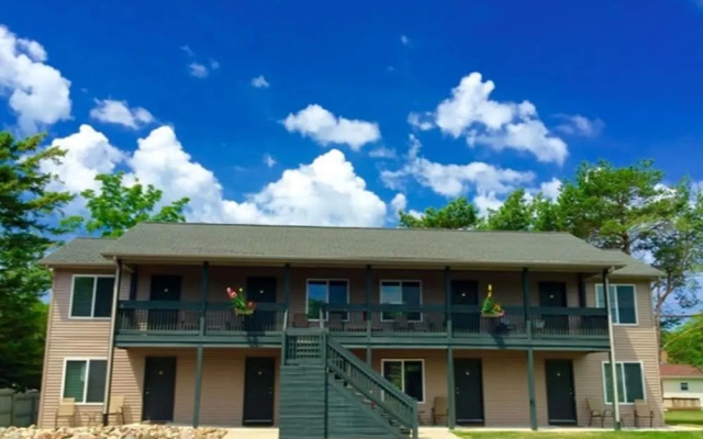 Blue Spruce Motel
