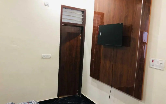 Hotel Rahul Singh by Oyo