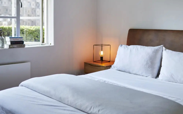 Stylish 1 Bedroom Apt 5 Minutes To Melbourne CBD