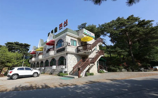 Kkotjipureunsol Pension