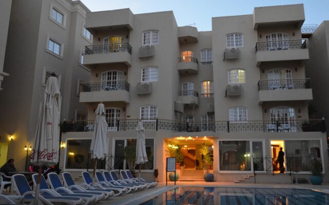 Elysees Dream Beach Hotel вид на фасад